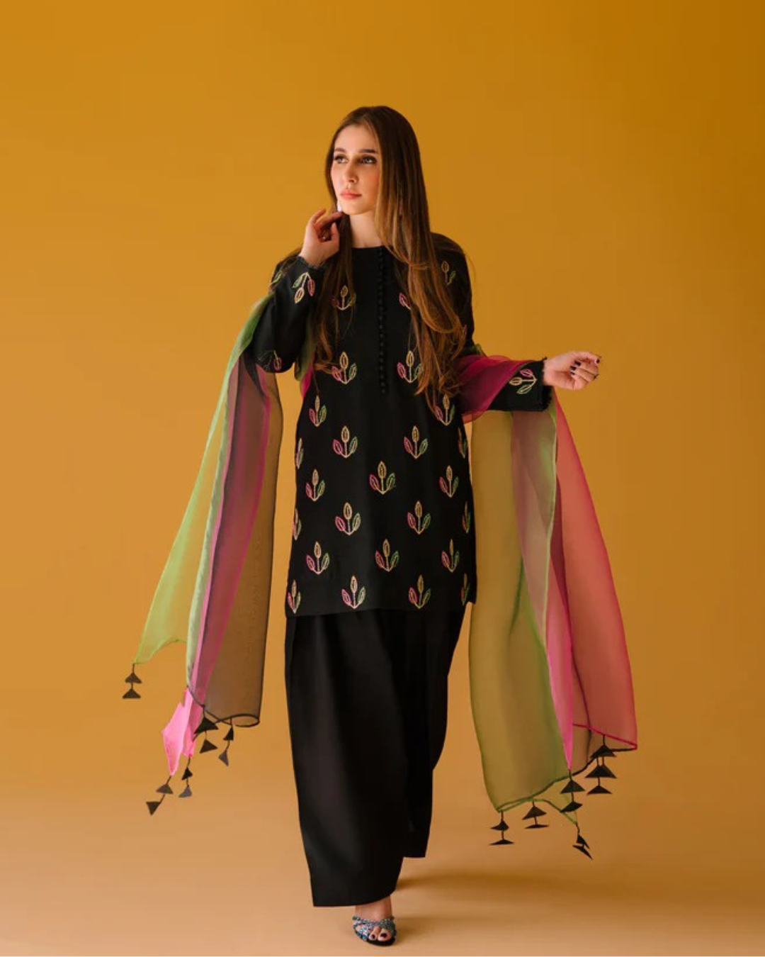 Khaddar 3 Piece Embroidered Dress - 390