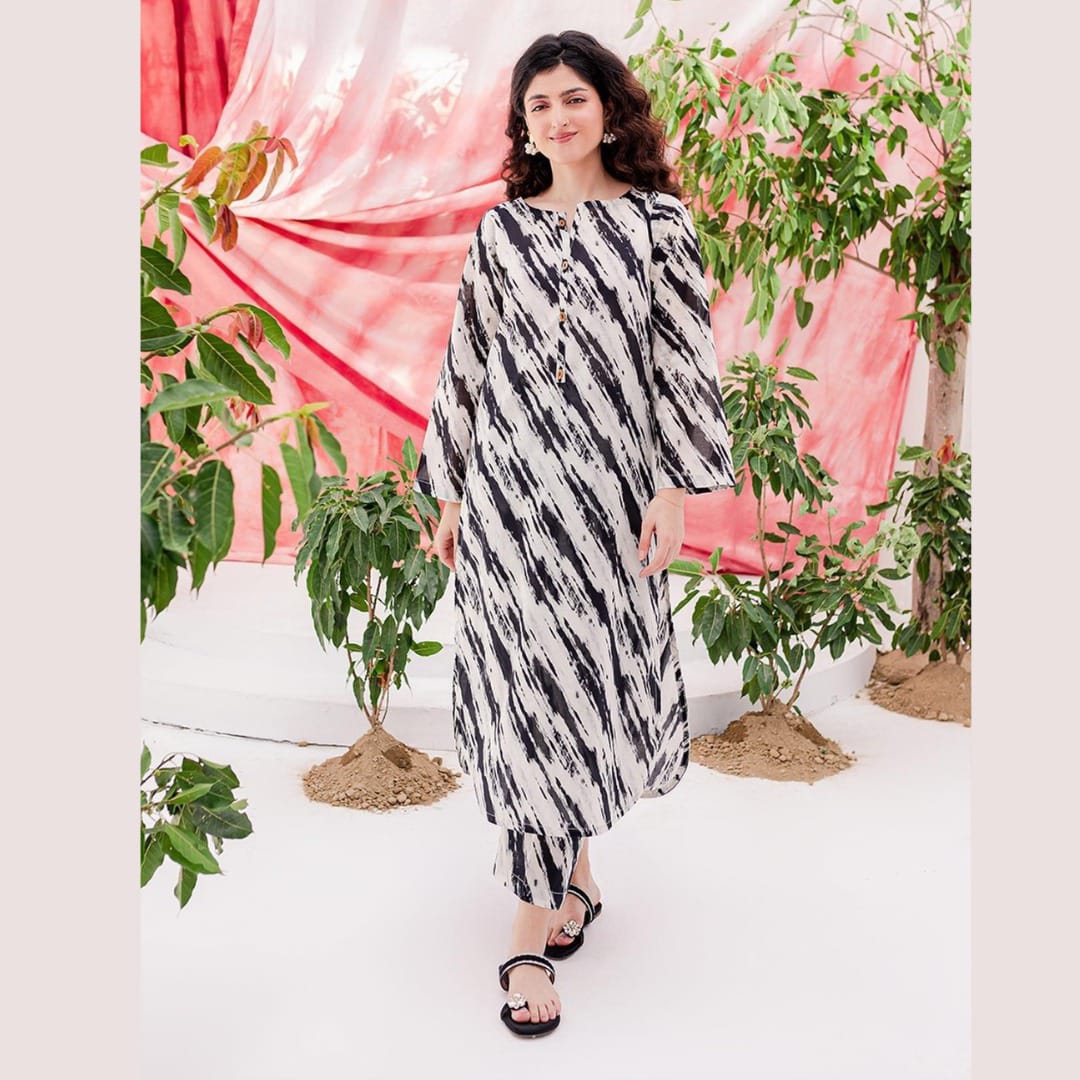 Karandi 2 Piece Printed Dress - 4