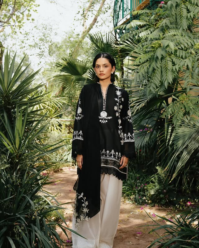 Lawn 3 Piece Embroidered Dress - 363