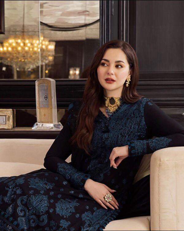 Asim Jofa Luxury 3-Piece Viscose Suit – Winter 2025 Hot Collection - Image 2