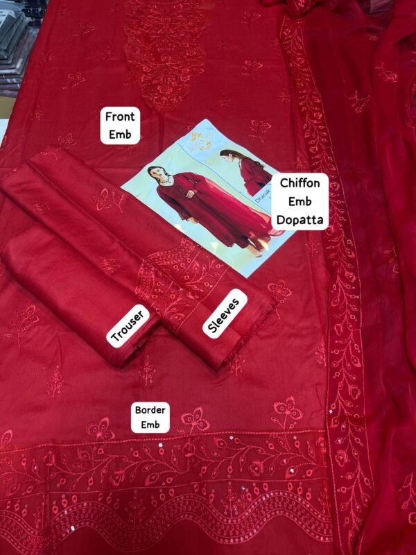 Agha Noor Luxury Dhanak 3-Piece Suit with Embroidered Chiffon Dupatta – Winter 2025 Collection - Image 4