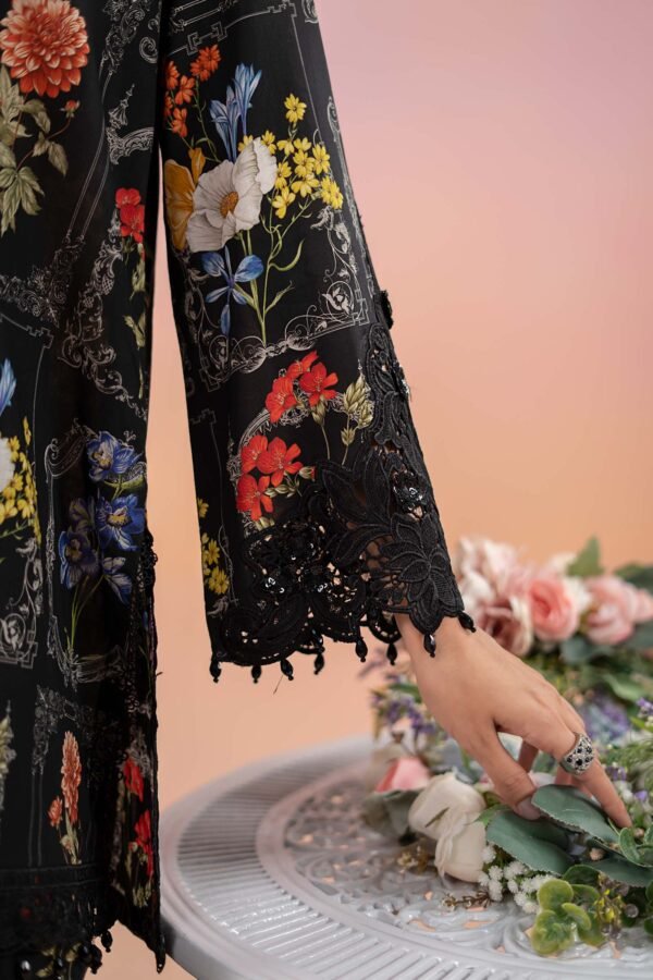 💎 Maria B Winter Bloom – Khaddar Collection 2K25 - Image 5