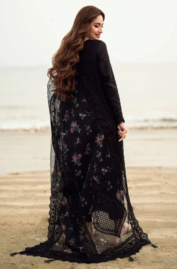 Nureh Winter 2025 – Premium Dhanak Suit 🔥 - Image 4