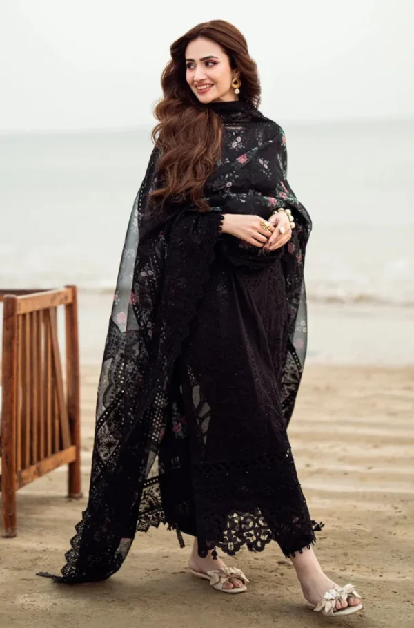 Nureh Winter 2025 – Premium Dhanak Suit 🔥 - Image 5