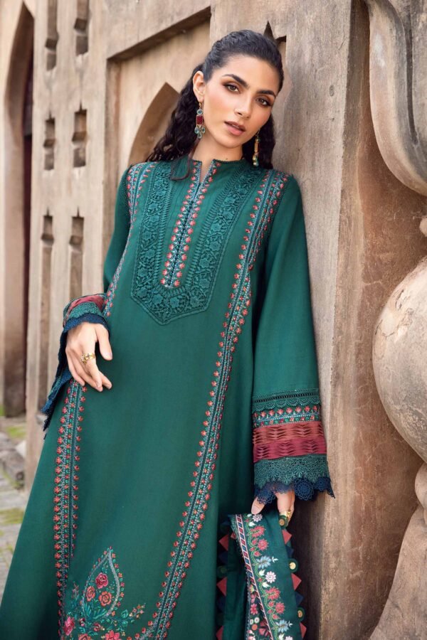 💫 Maria B Winter Elegance – Dhanak Collection 2025 - Image 9
