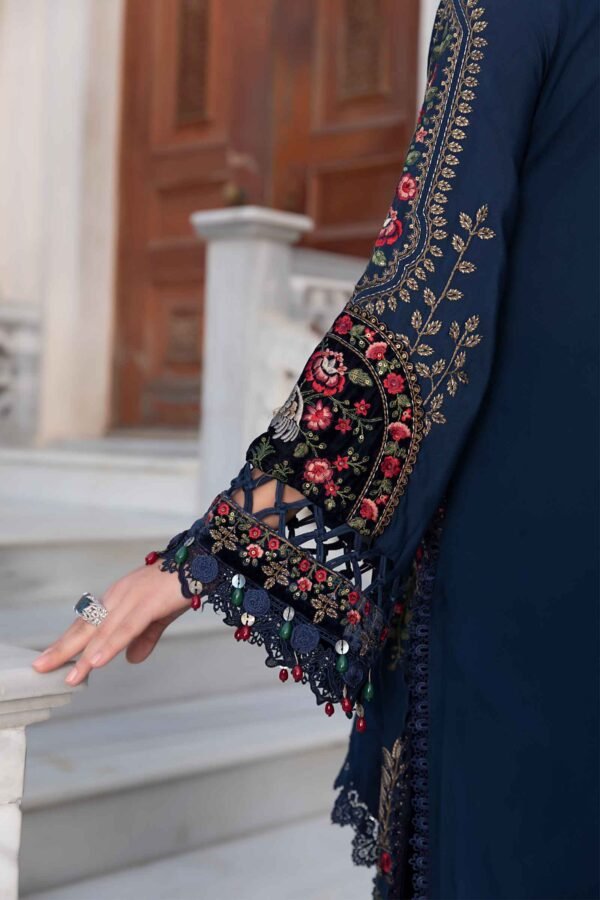 💎 Maria B Winter 2025 Hot Collection on Dhanak ❄️ - Image 7