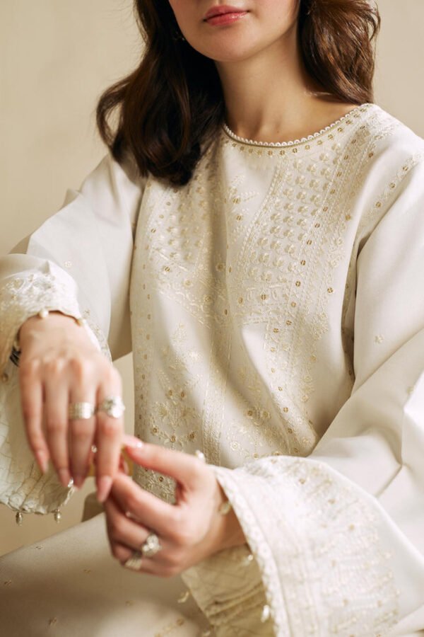 Coco by Zara Shahjahan – Winter 2025 Premium Dhanak Collection ❄️ - Image 3